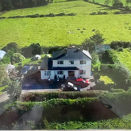 Homestay Hillside Haven *